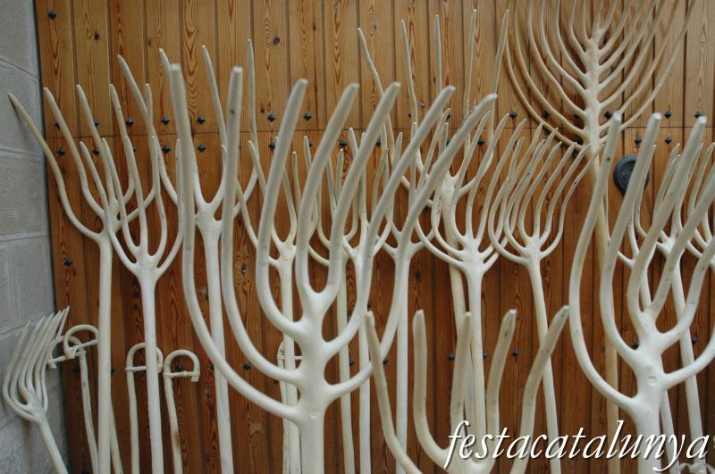 Fabricació de forques a Alentorn ***