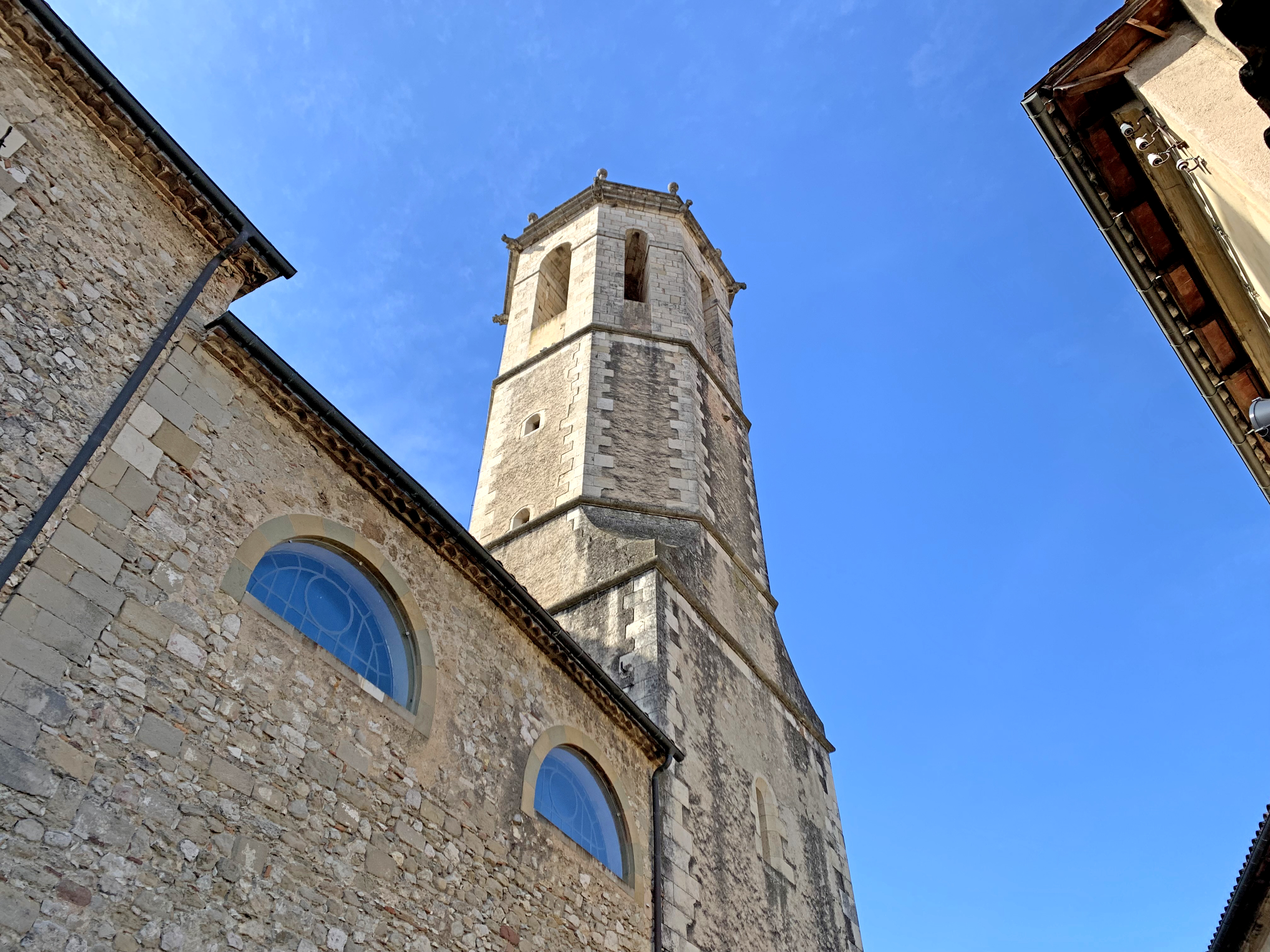 Església parroquial de Santa Coloma i sagrera de Centelles ***