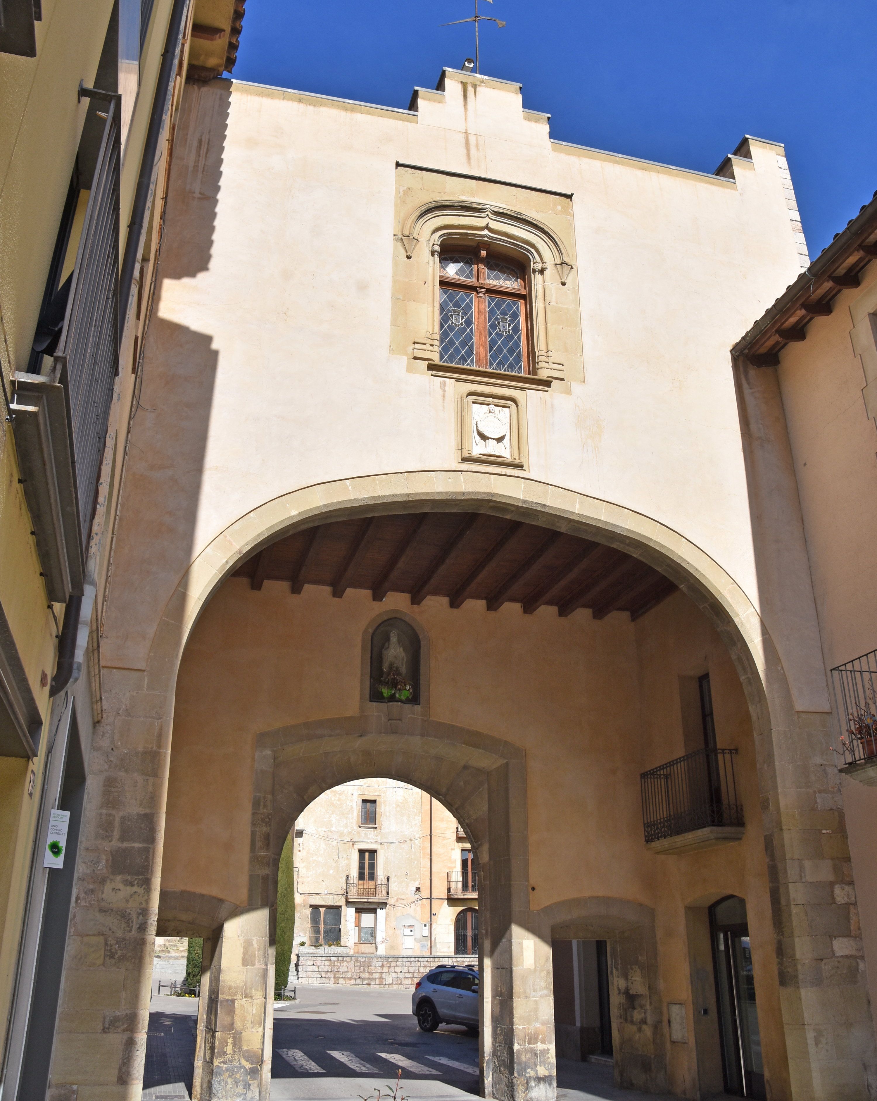 Portal Nou i Ajuntament de Centelles