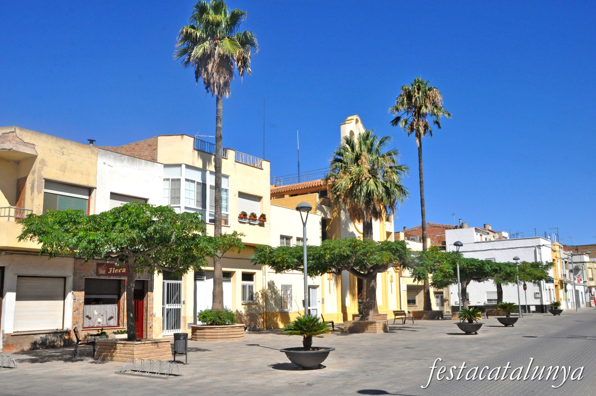 Sant Jaume d'Enveja - Església parroquial 