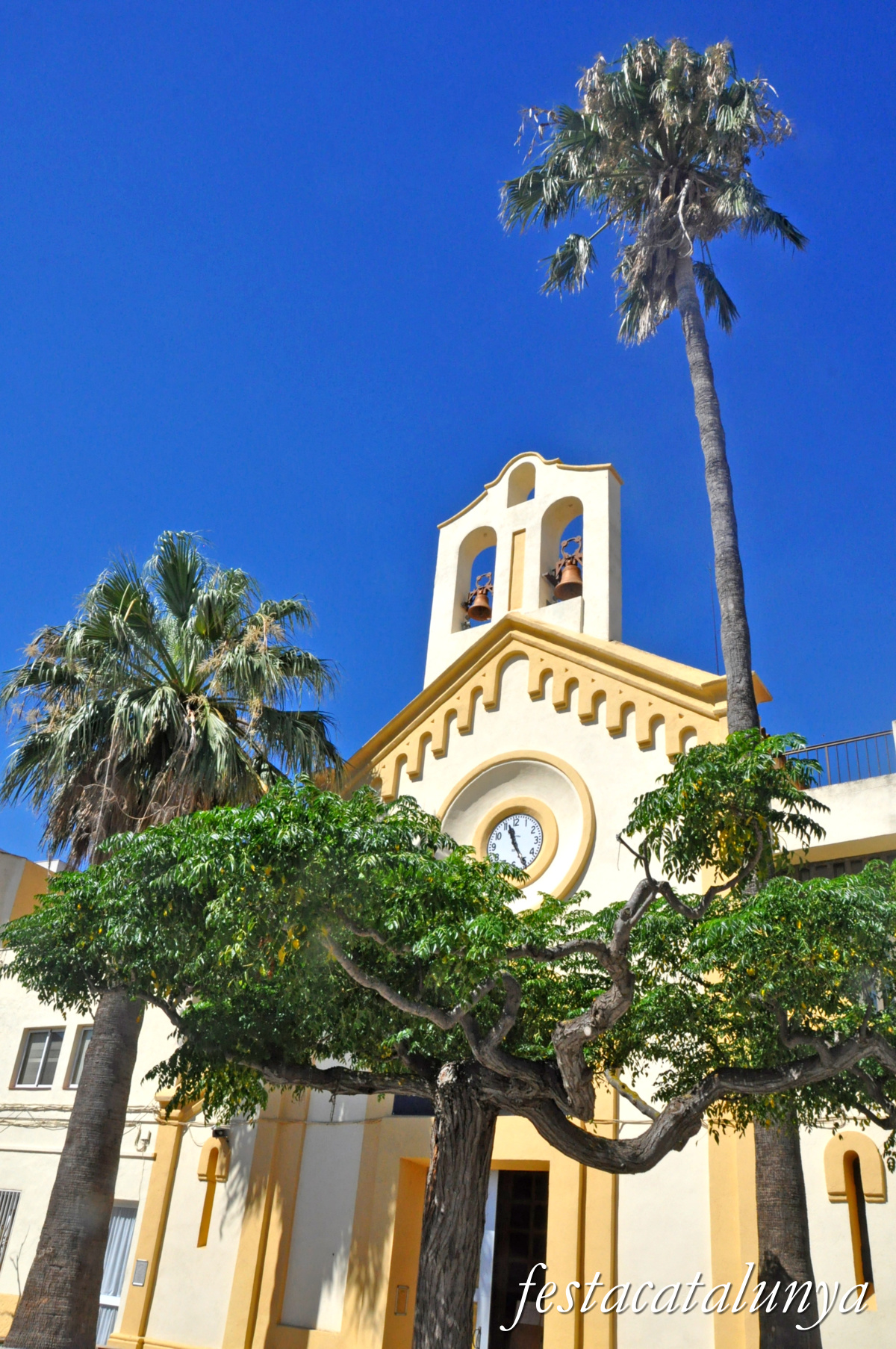 Sant Jaume d'Enveja - Església parroquial 