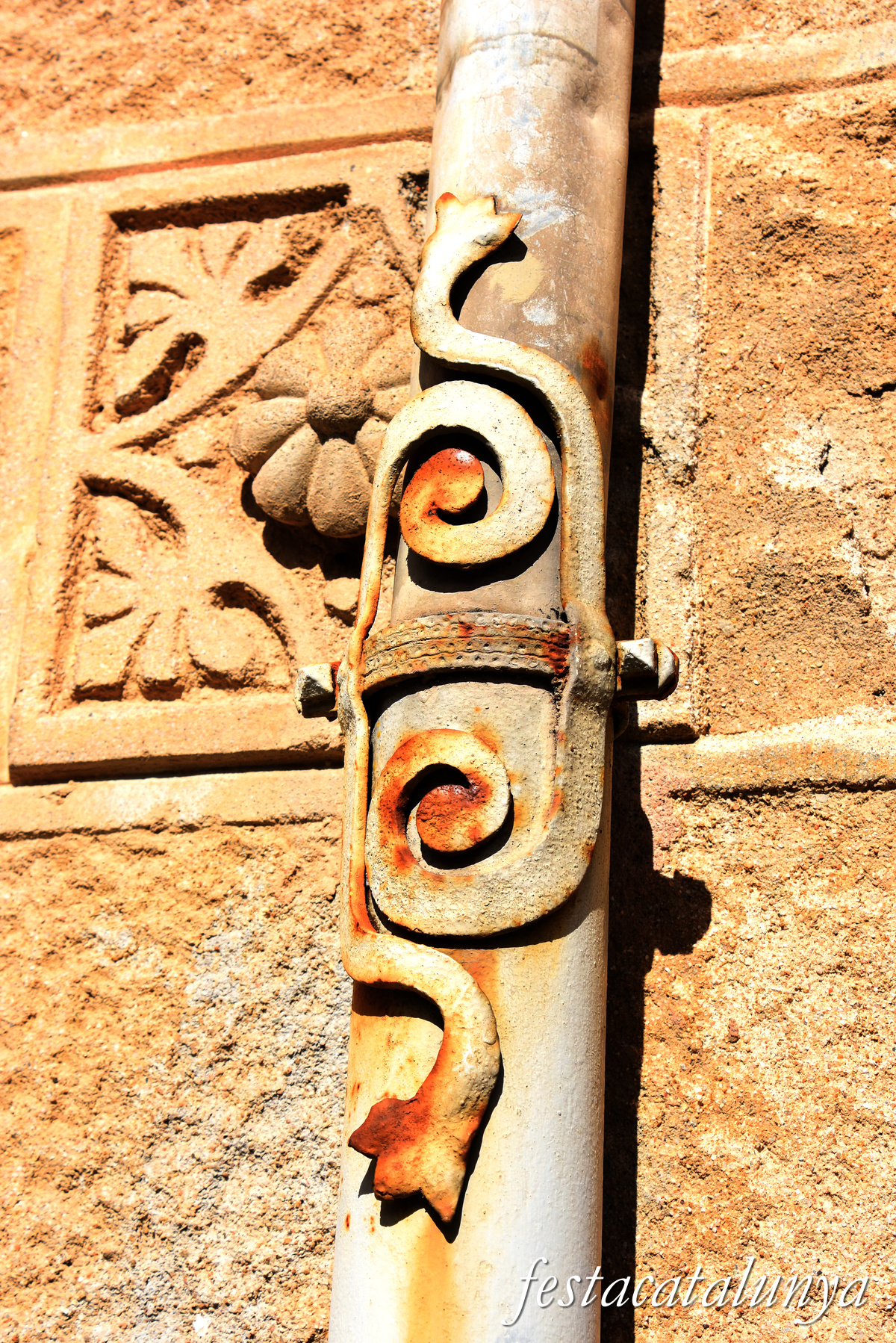 Centelles - Carrer Jesús - Casa Gaudí-Safores o Casa Oller