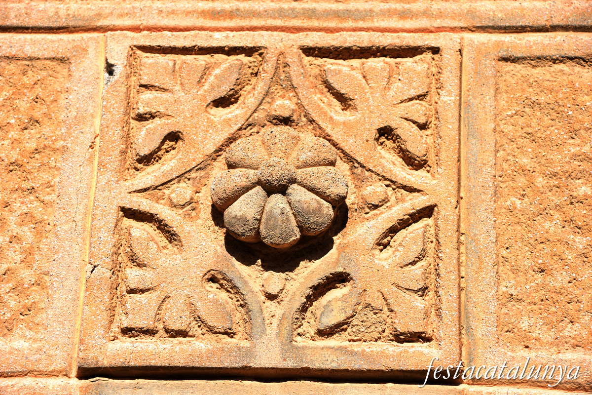 Centelles - Carrer Jesús - Casa Gaudí-Safores o Casa Oller 