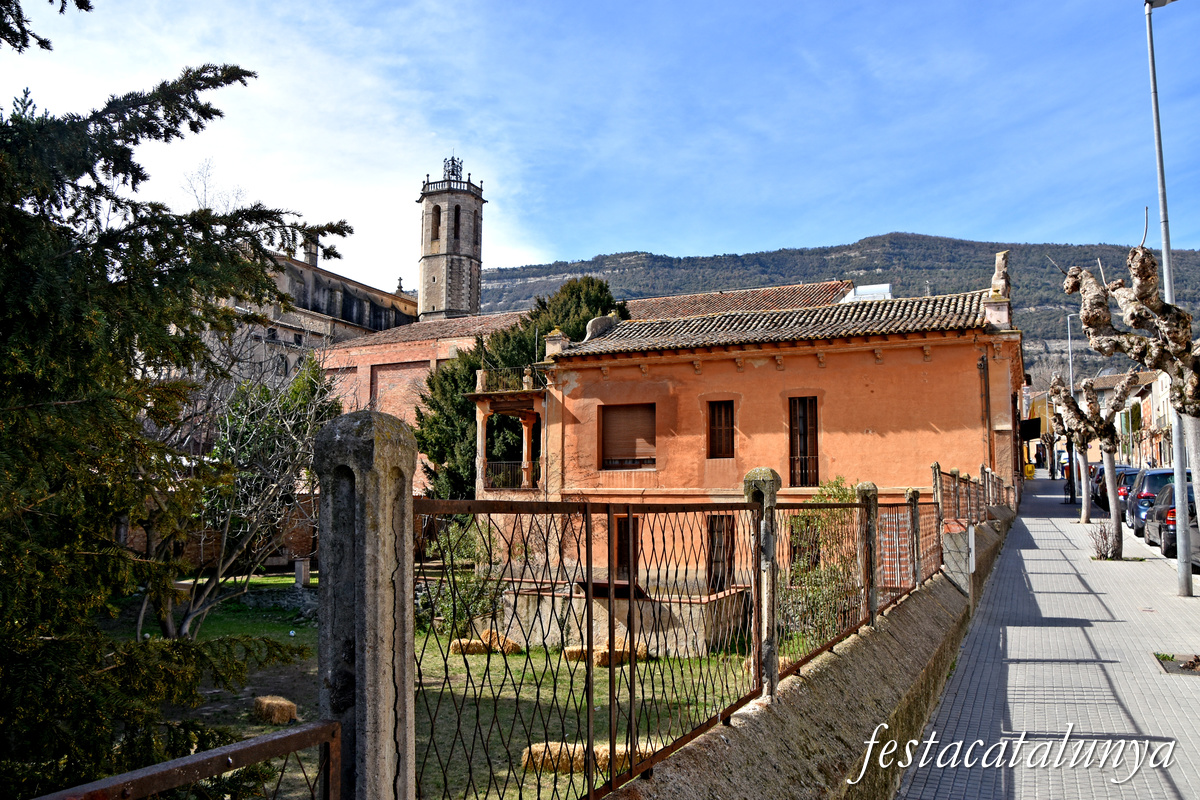 Centelles - Cases d'estiueig modernistes i noucentistes al carrer d'Anselm Clavé i marquès de Penyaplata centelles, cases, estiueig, modernistes, nouc