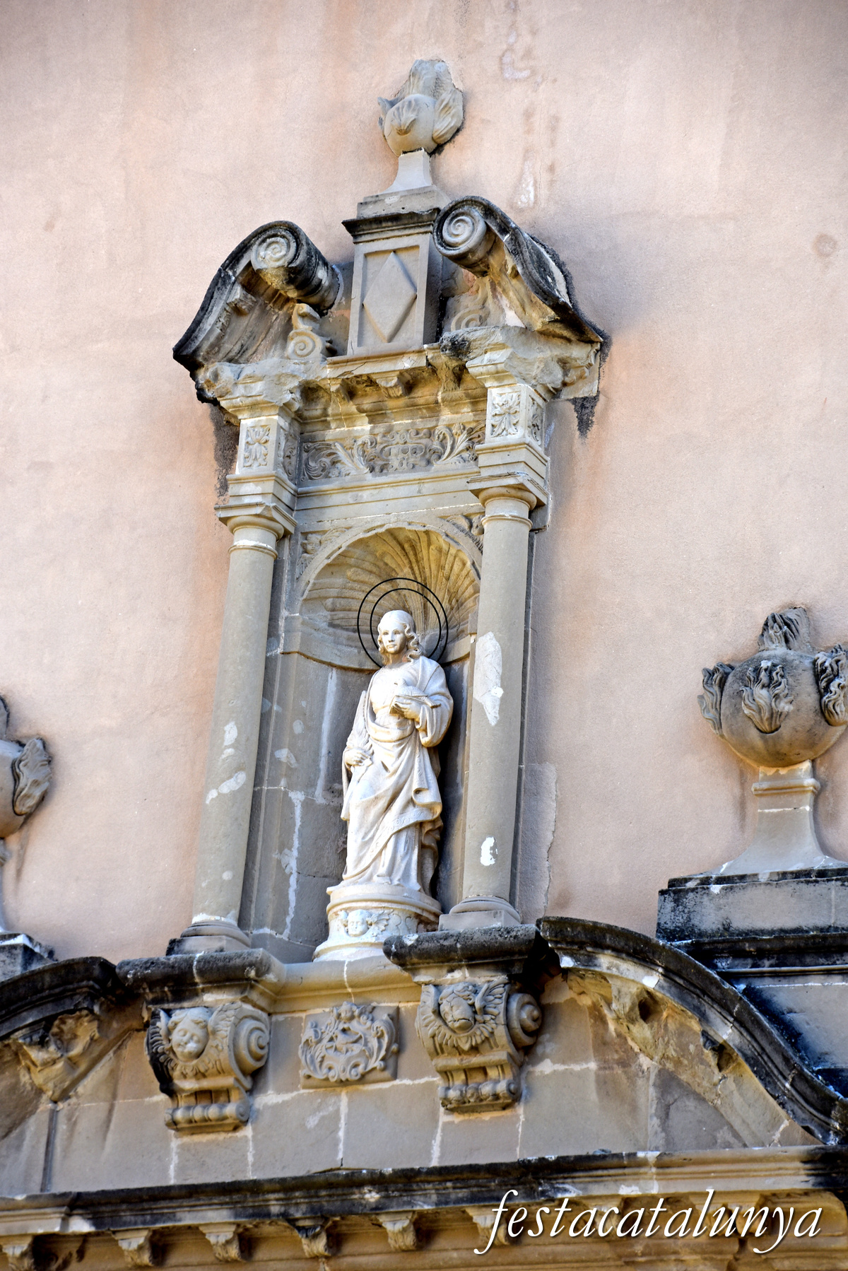 Centelles - Església parroquial de Santa Coloma i sagrera 