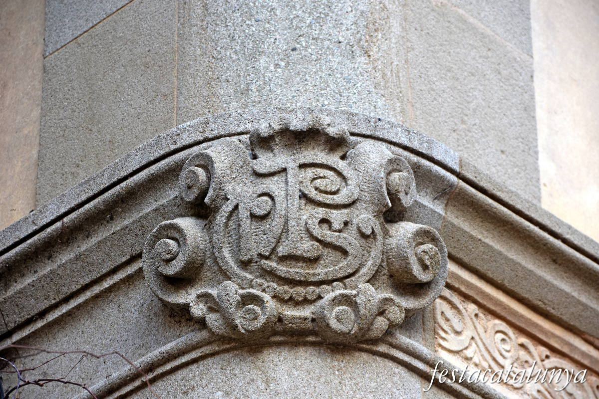 Centelles - Església parroquial de Santa Coloma i sagrera - Casa Pratmarsó 