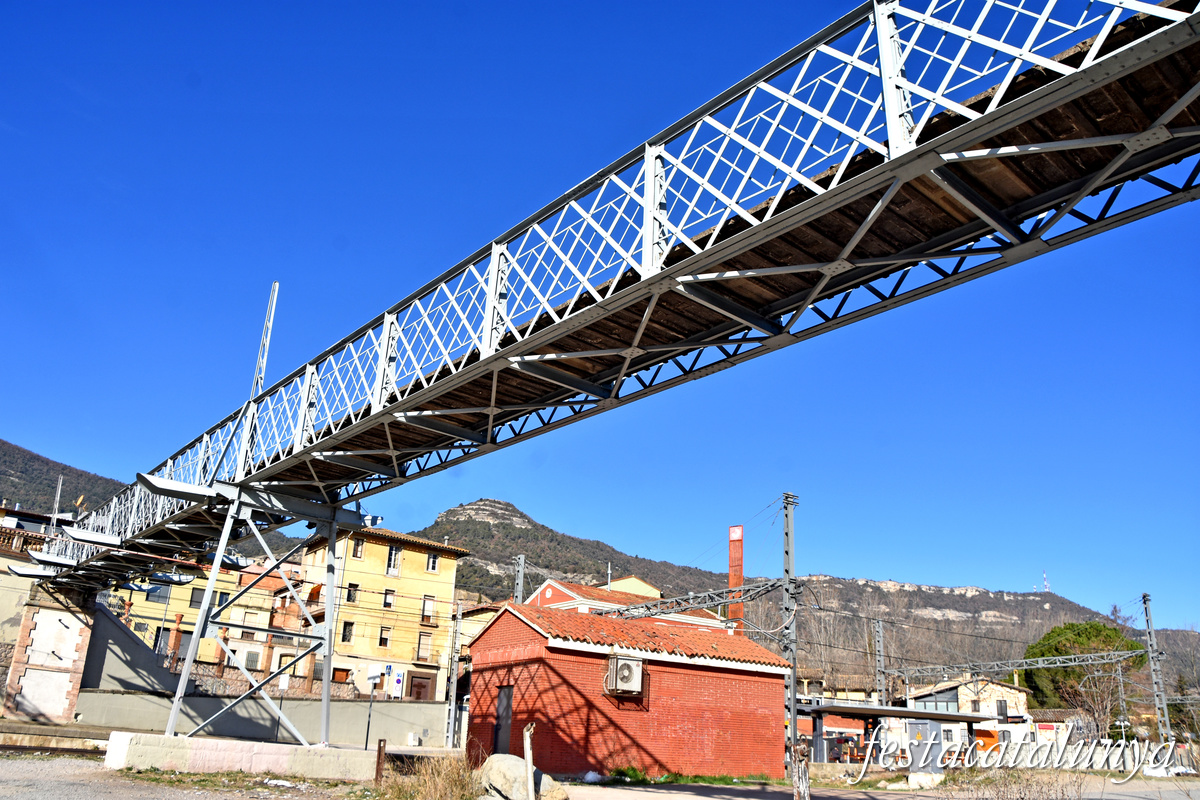 Centelles - Passarel·la damunt la via fèrria 