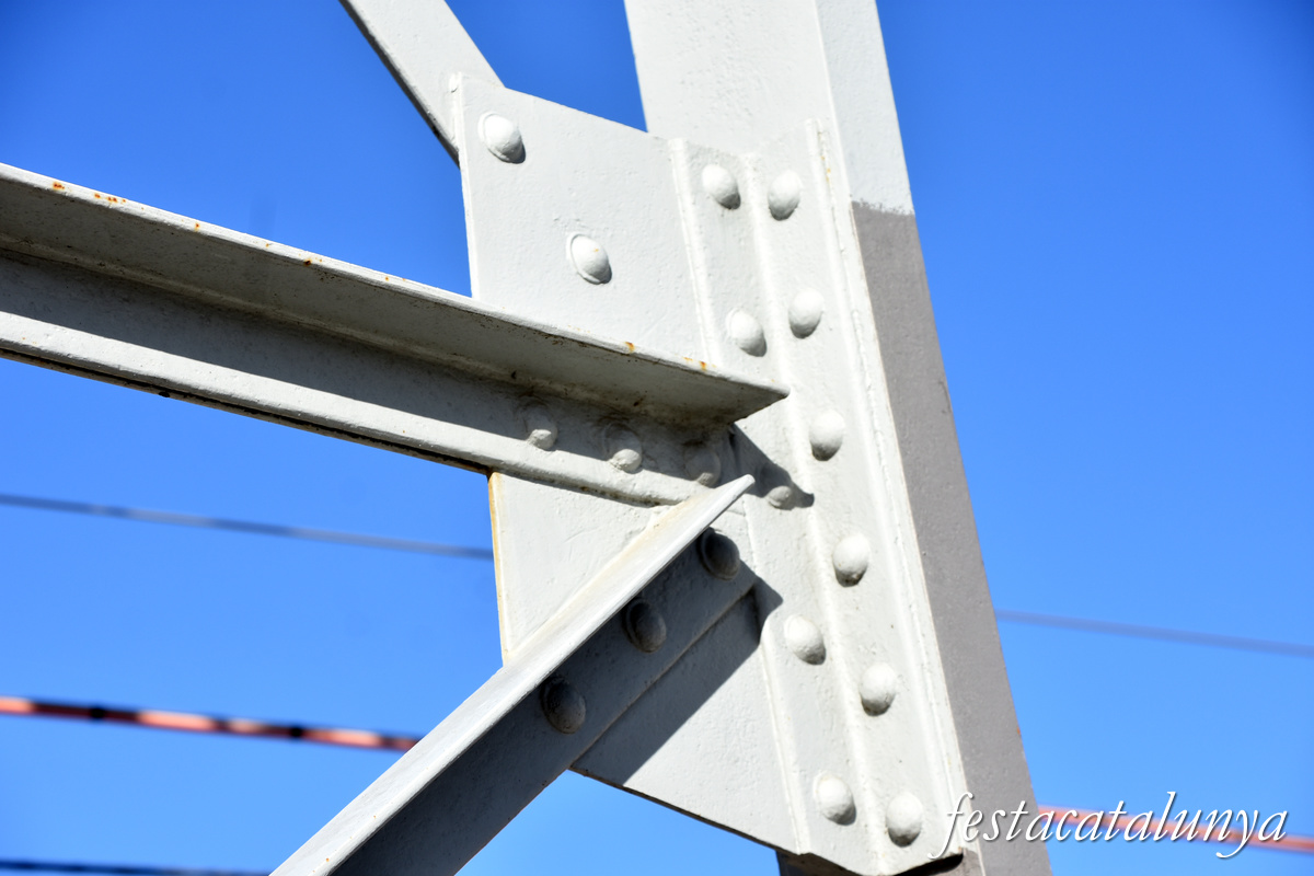 Centelles - Passarel·la damunt la via fèrria 