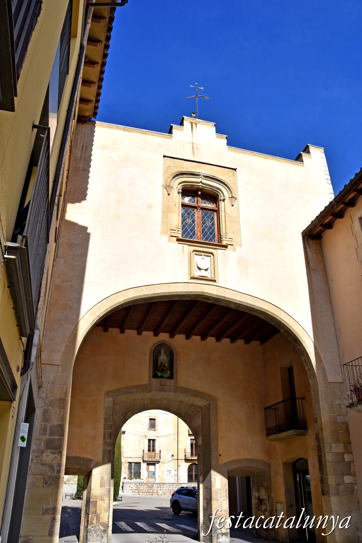 Centelles - Portal Nou i Ajuntament 