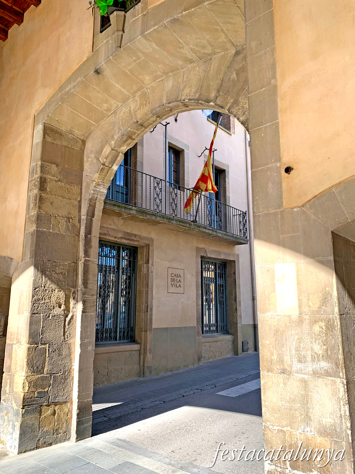 Centelles - Portal Nou i Ajuntament 