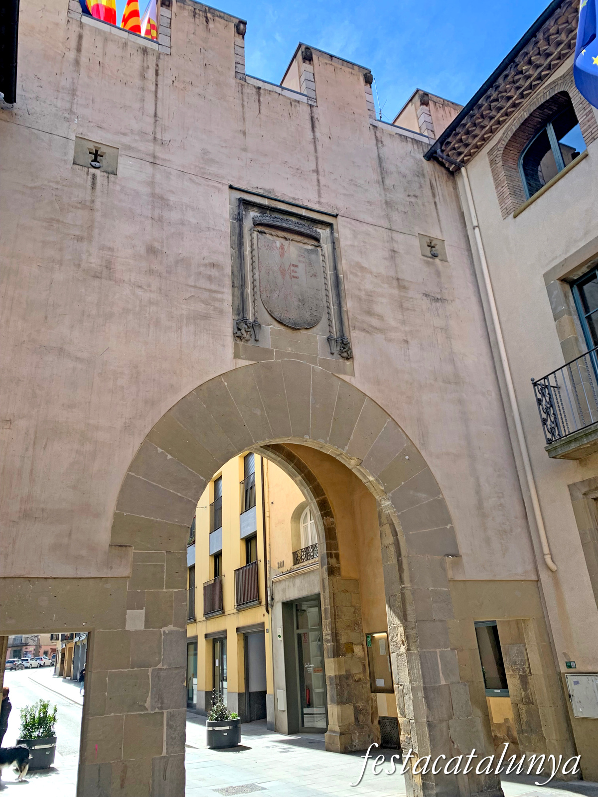 Centelles - Portal Nou i Ajuntament 