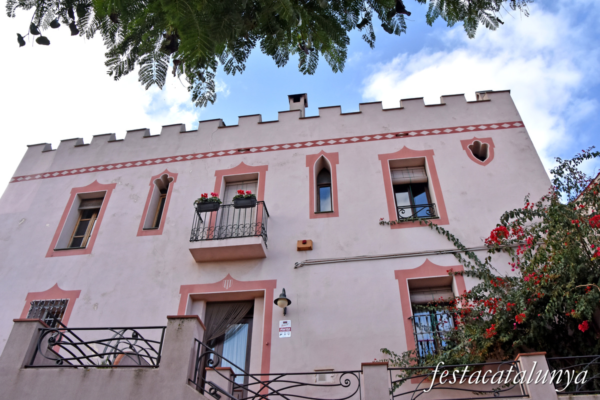 Pallejà - Entorn de la Plaça de les Masies 
