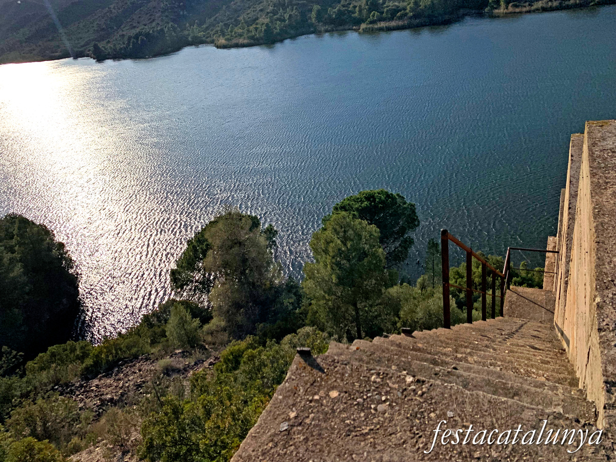 Almatret - La Fàbrica de Ciment 