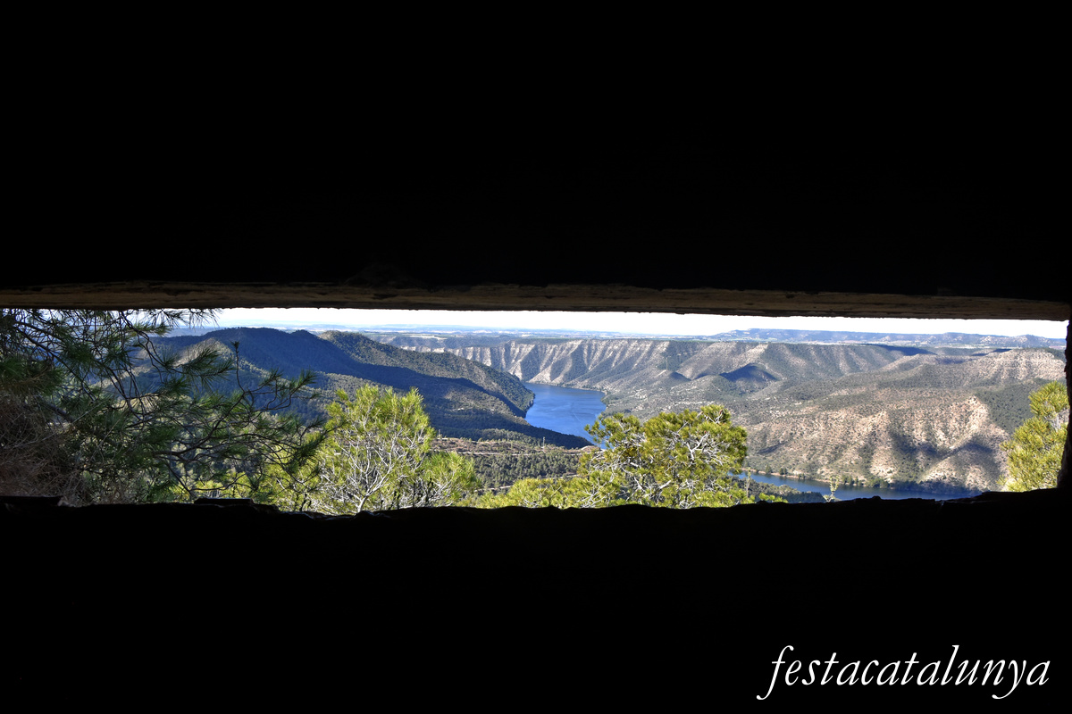 Almatret - Posicions fortificades de la guerra civil al Cingle de la Pena 