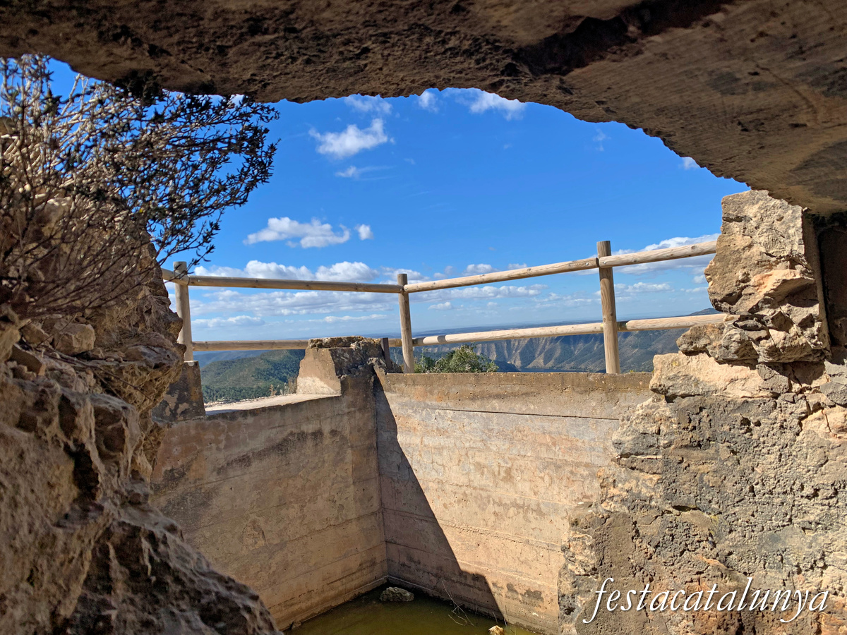 Almatret - Posicions fortificades de la guerra civil al Cingle de la Pena