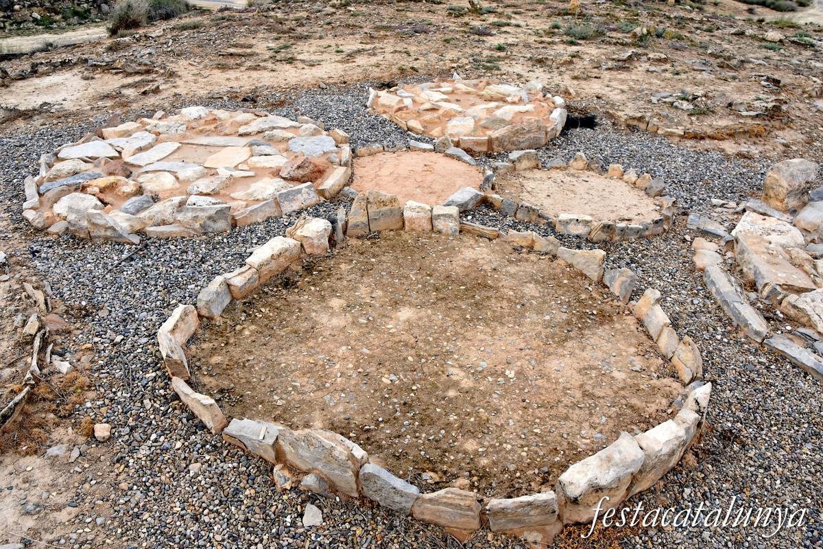 Seròs - Necròpolis de les roques de Sant Formatge 