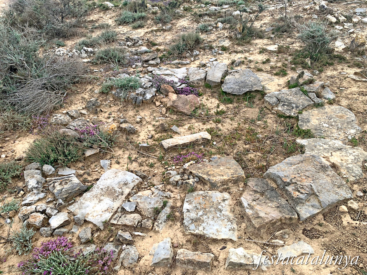 Seròs - Necròpolis de les roques de Sant Formatge 