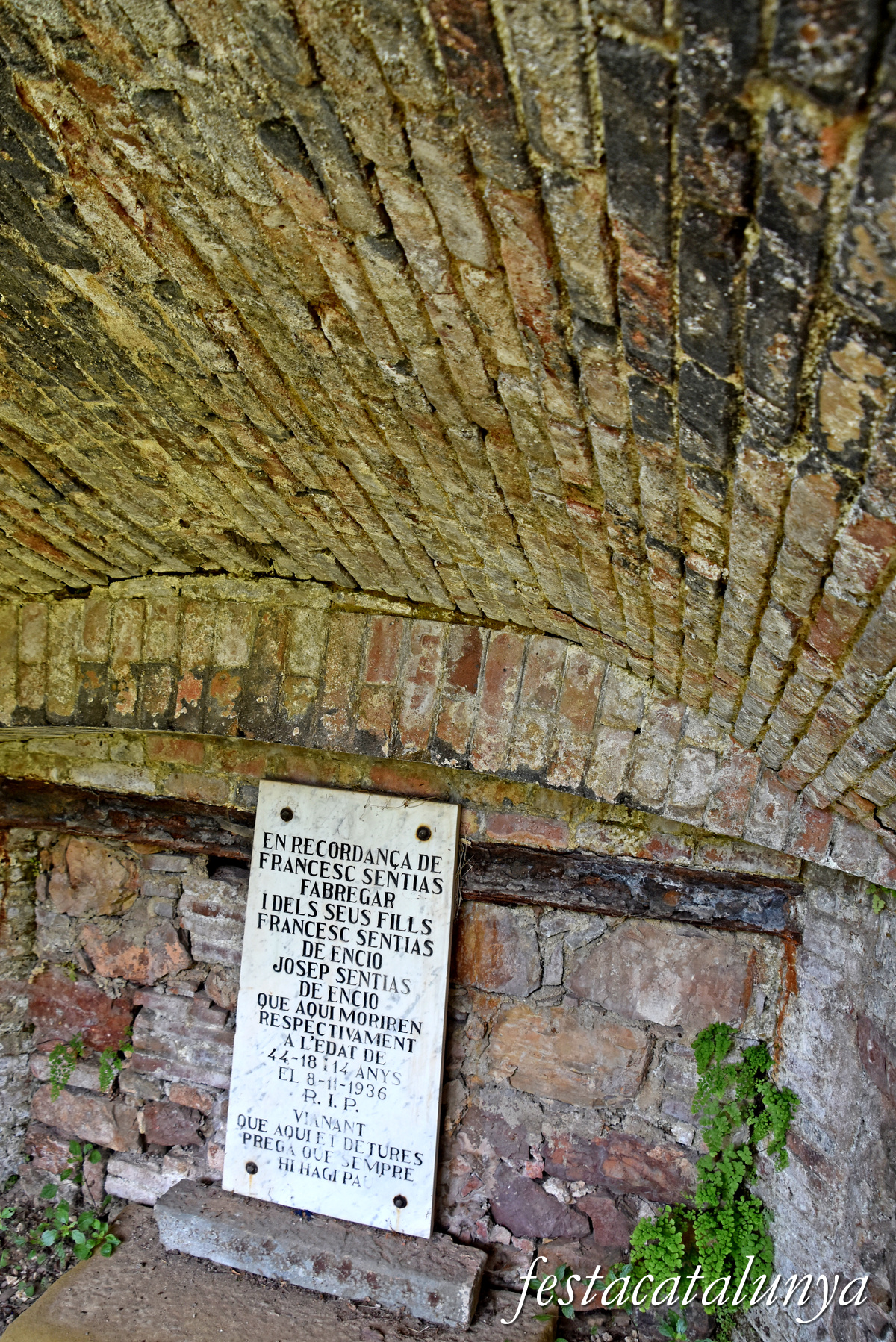 Sant Martí de Centelles - Forns de calç de l'Oller