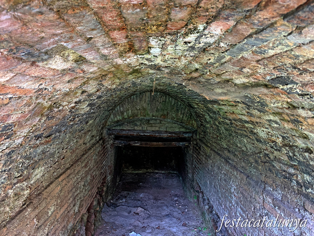 Sant Martí de Centelles - Forns de calç de l'Oller
