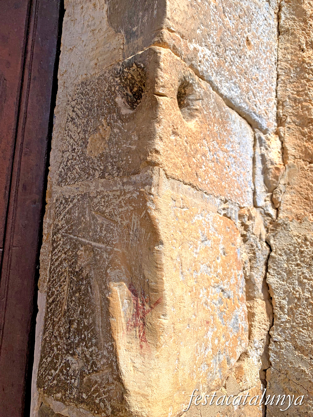 Cabacés - Portalada gòtica 