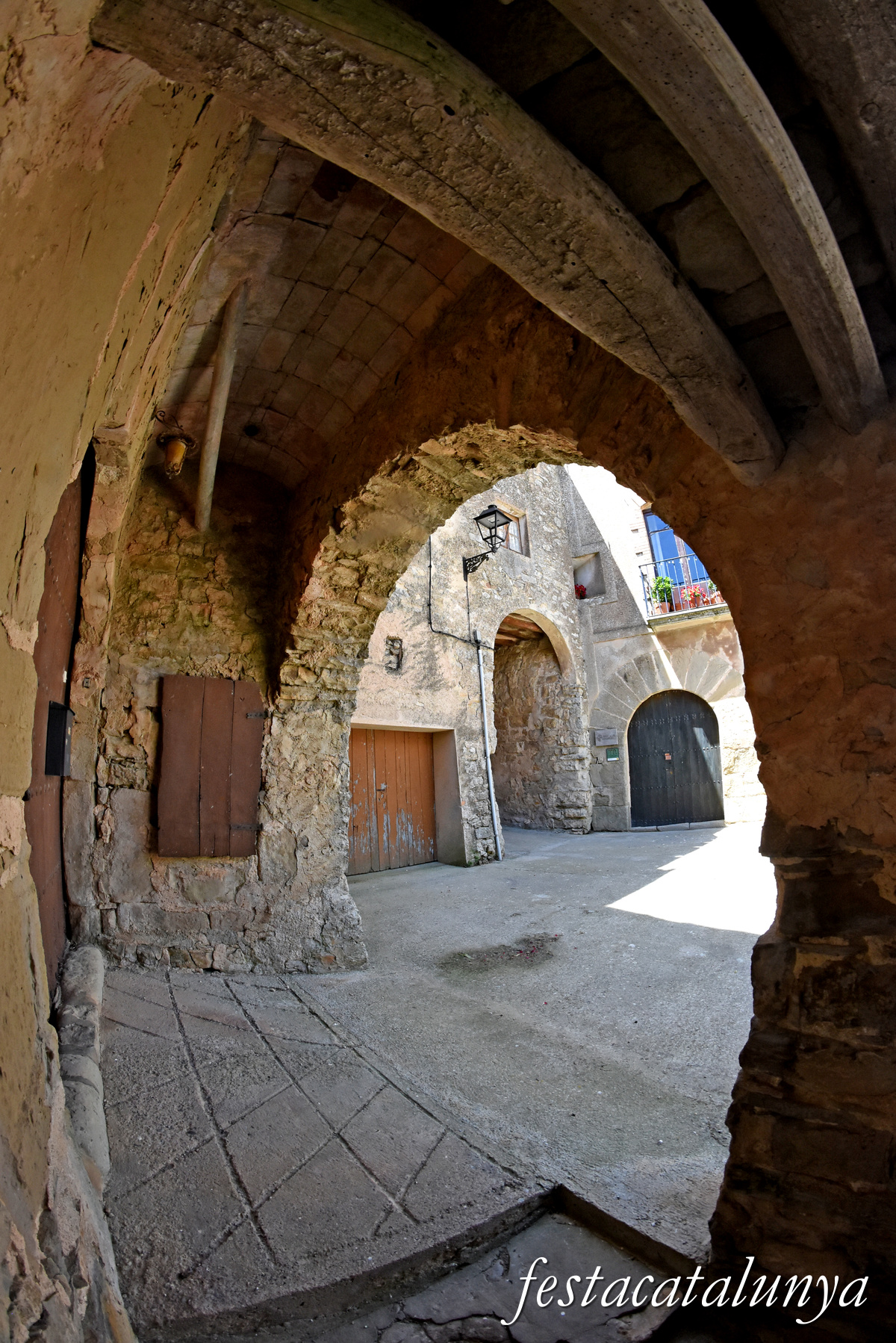 Sant Pere Sallavinera - La Fortesa - Cal Moros