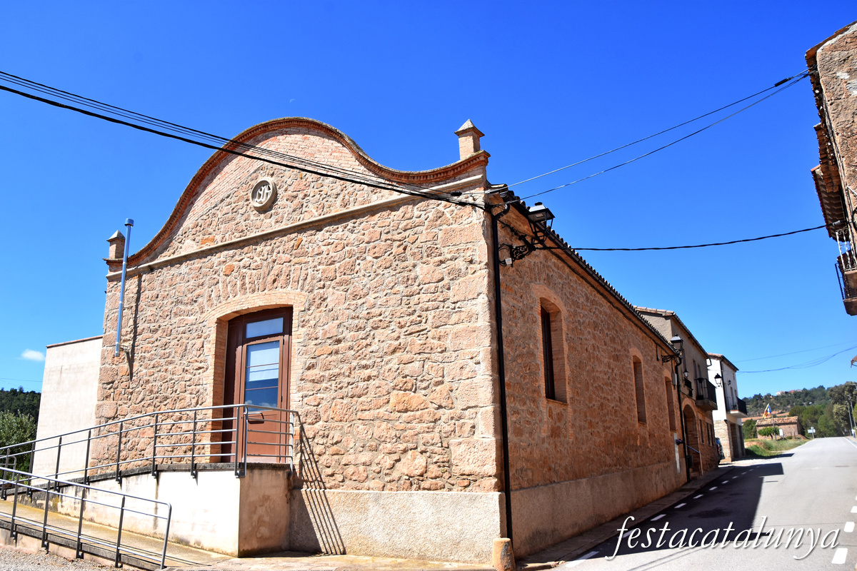 Sant Pere Sallavinera - Casal Social, antic Centro Recreativo