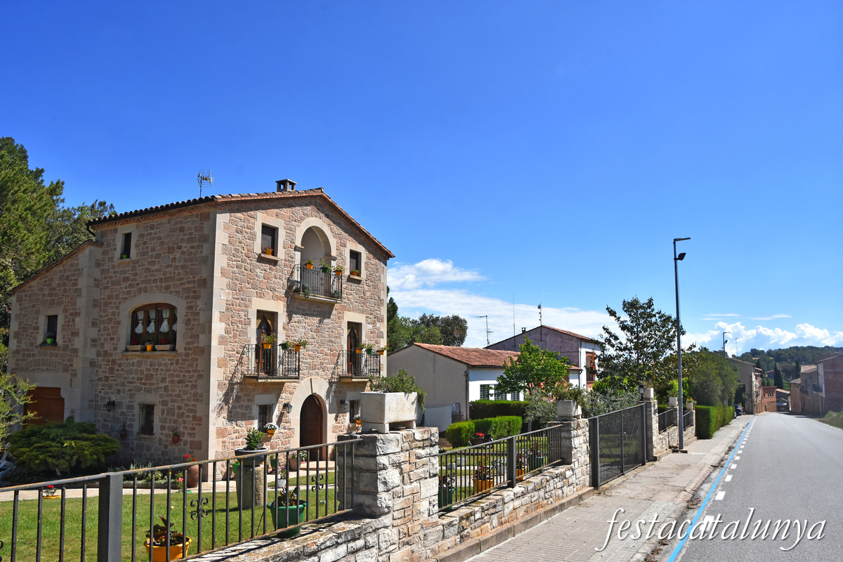 Sant Pere Sallavinera - Nucli històric