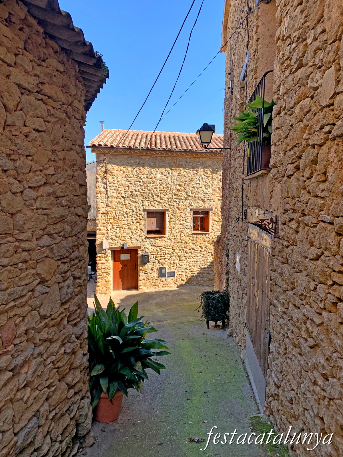 Vilanova de Meià - Nucli històric de Gàrzola 