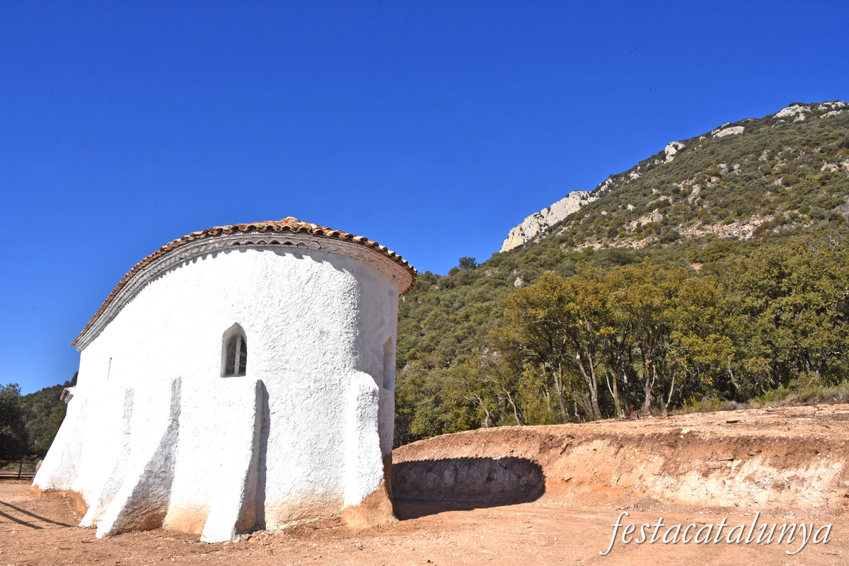 Vilanova de Meià - Ermita de Sant Sebastià a Santa Maria de Meià 