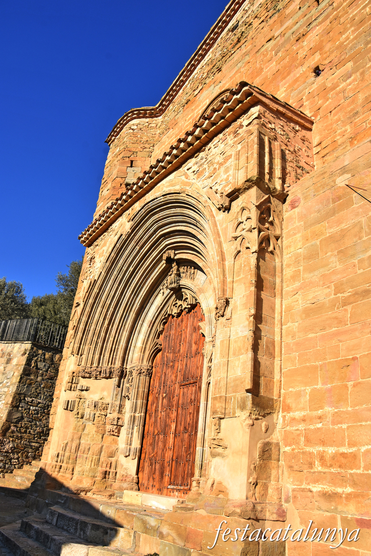 Vilanova de Meià - Església parroquial de Sant Salvador 
