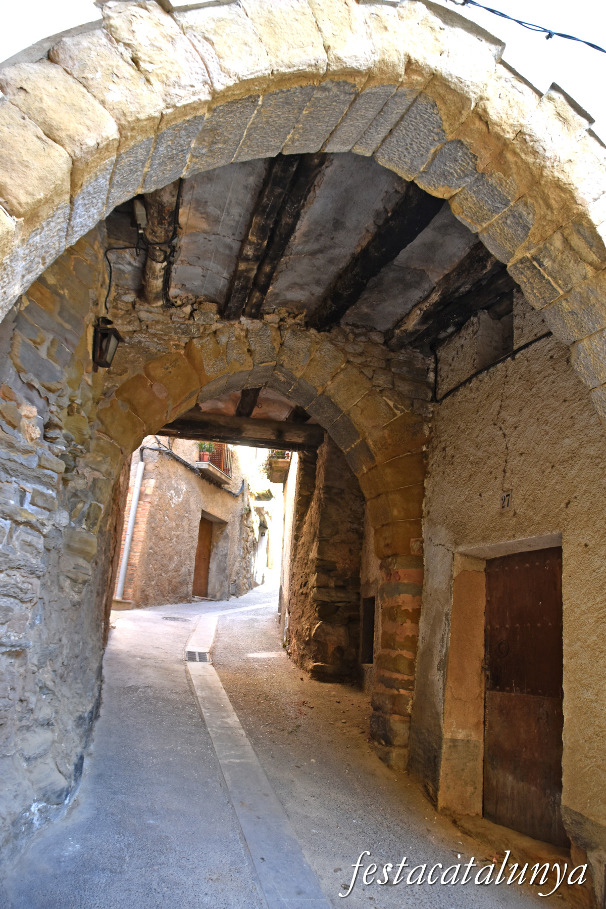 Vilanova de Meià - Nucli Històric - Portals i voltes 