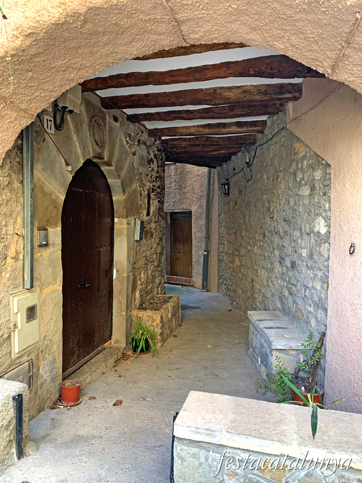 Vilanova de Meià - Nucli Històric - Portals i voltes