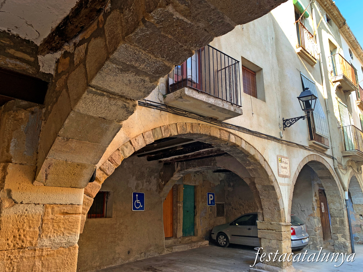 Vilanova de Meià - Nucli Històric - Plaça Major 