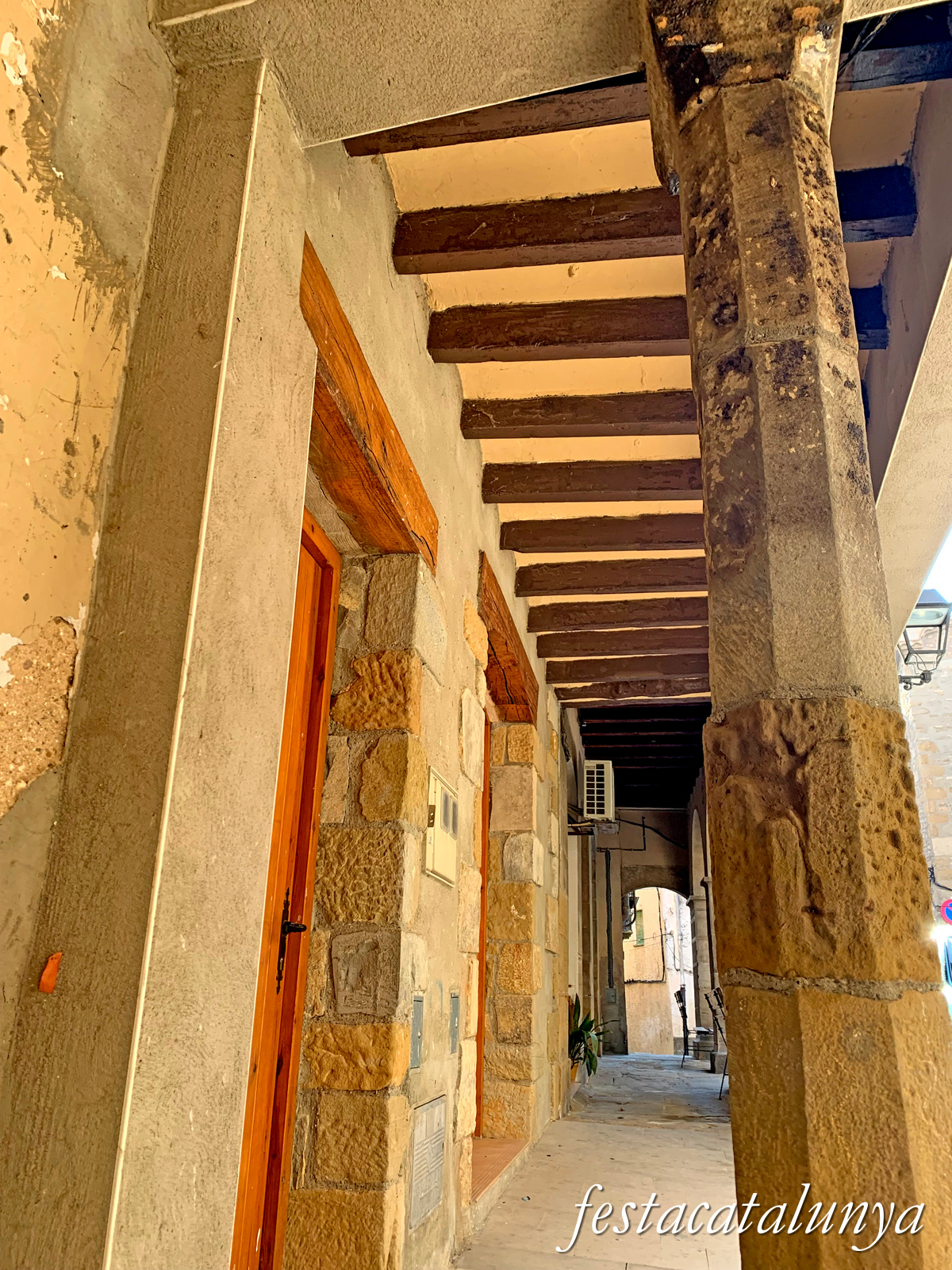 Vilanova de Meià - Nucli Històric - Plaça Major 