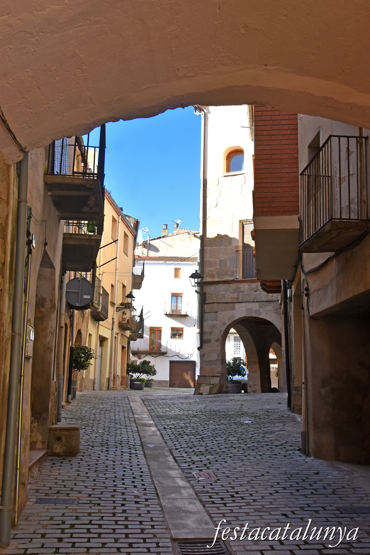 Artesa de Segre - Nucli històric - Cal Comabella 