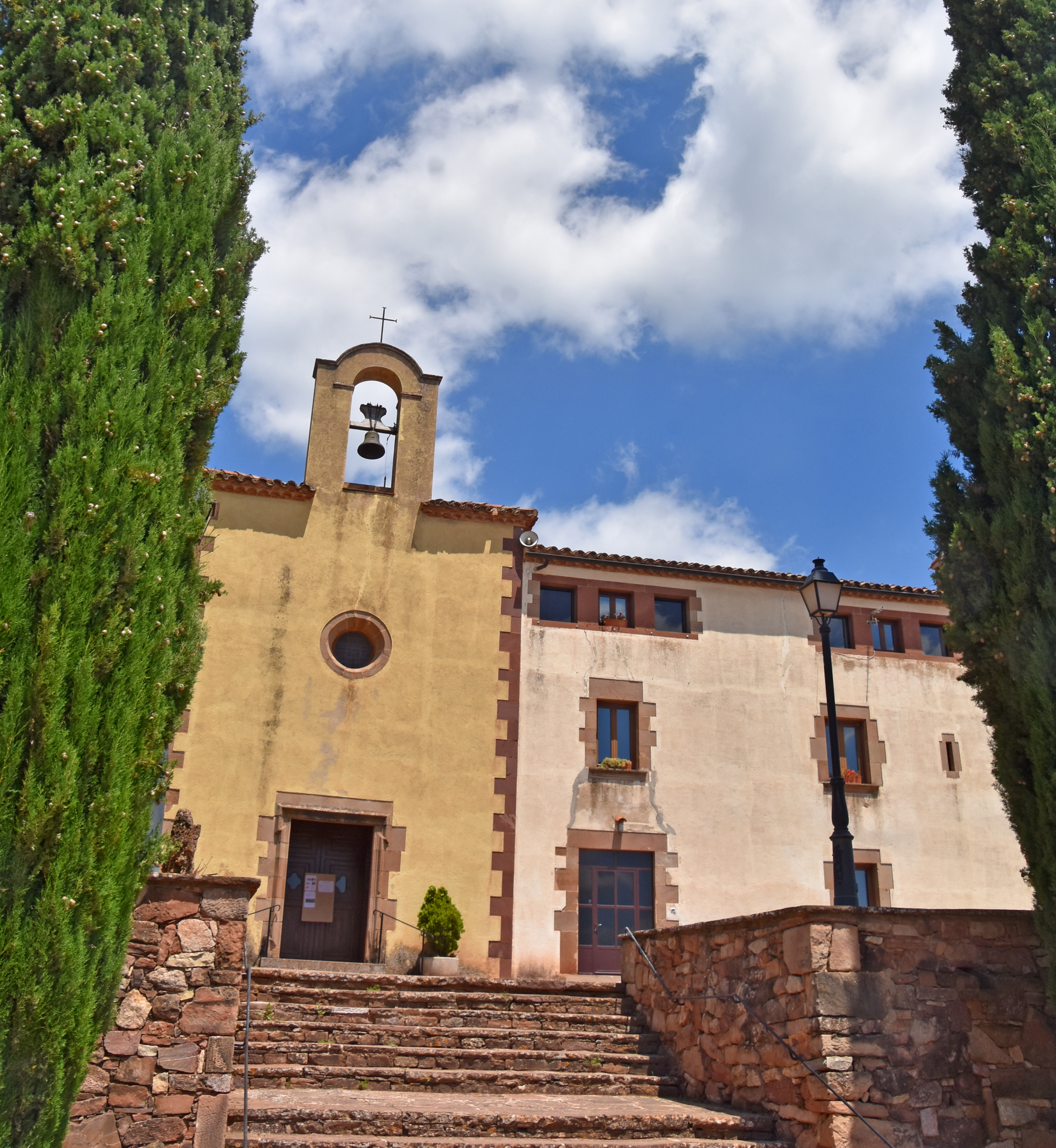 Santuari de Puiggraciós a Figaró-Montmany ***