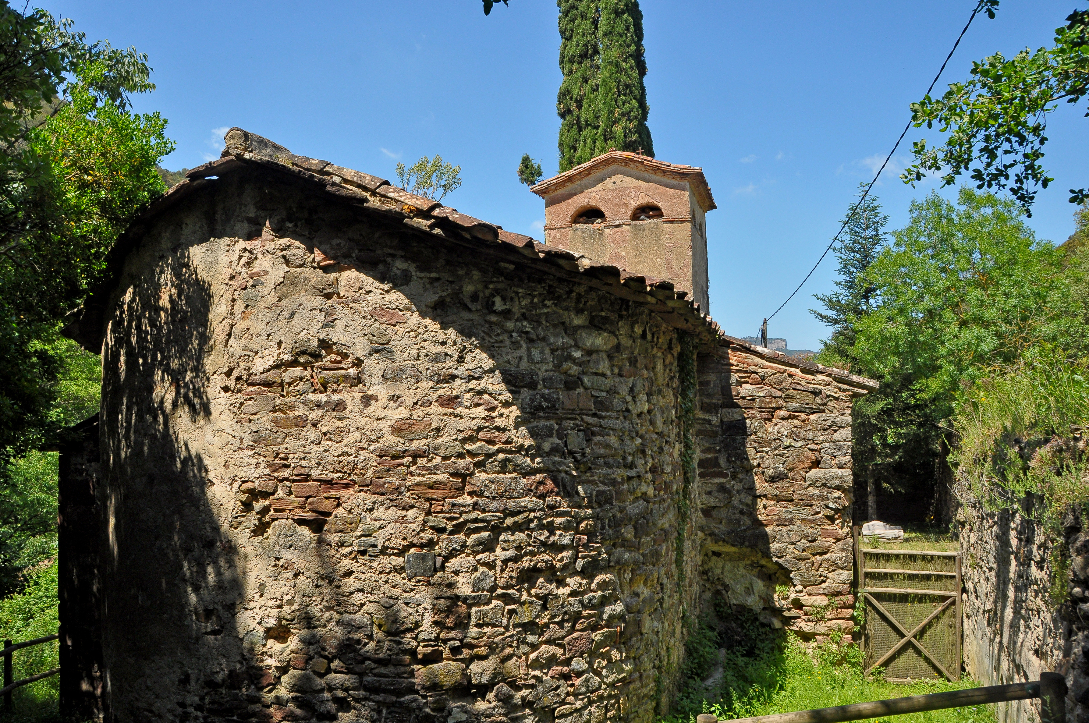 Sant Pere de Vallcàrquera a Figaró-Montmany