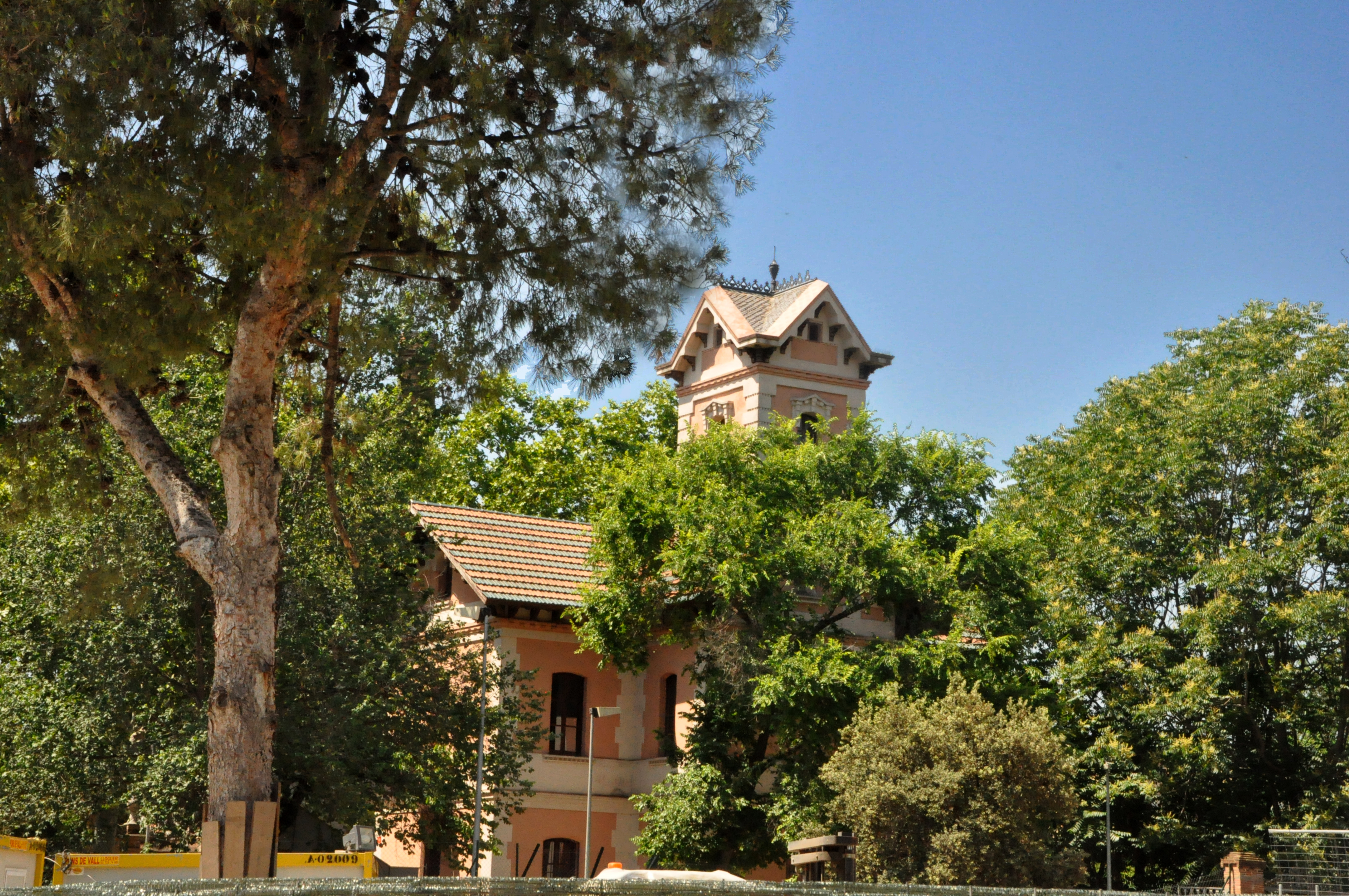 Casa de les Aigües de Montcada i Reixac