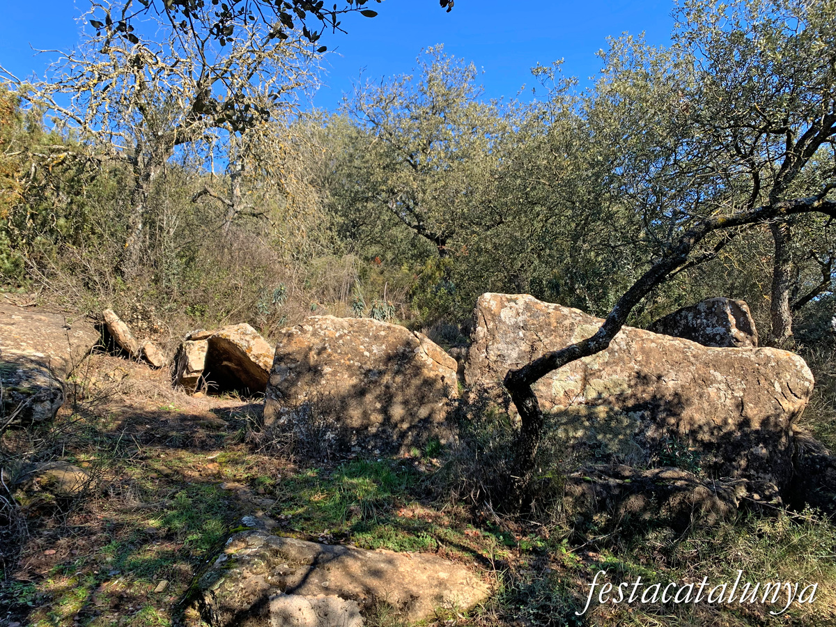 Artesa de Segre - Dolmen de Montmagastre 