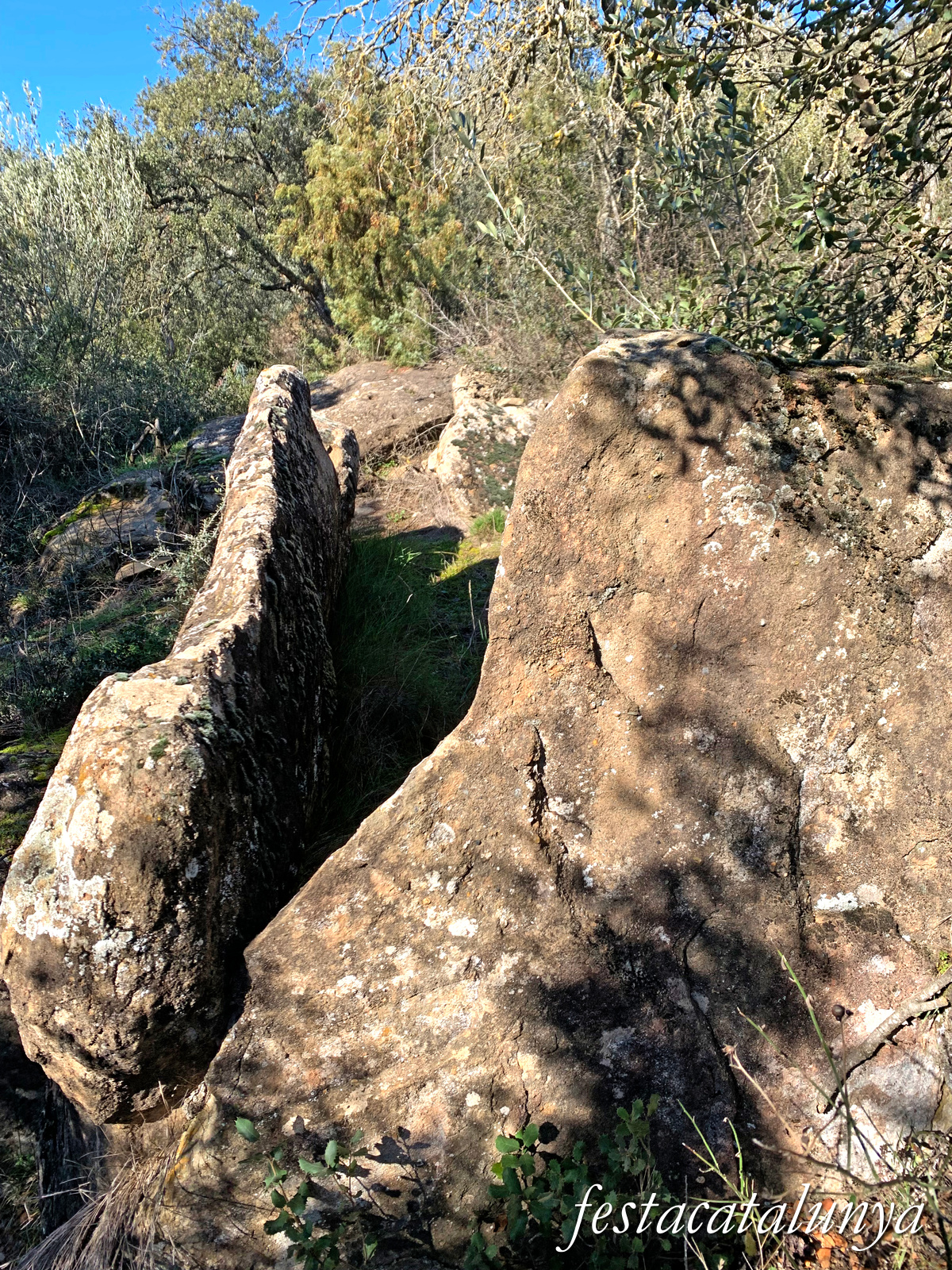 Artesa de Segre - Dolmen de Montmagastre 