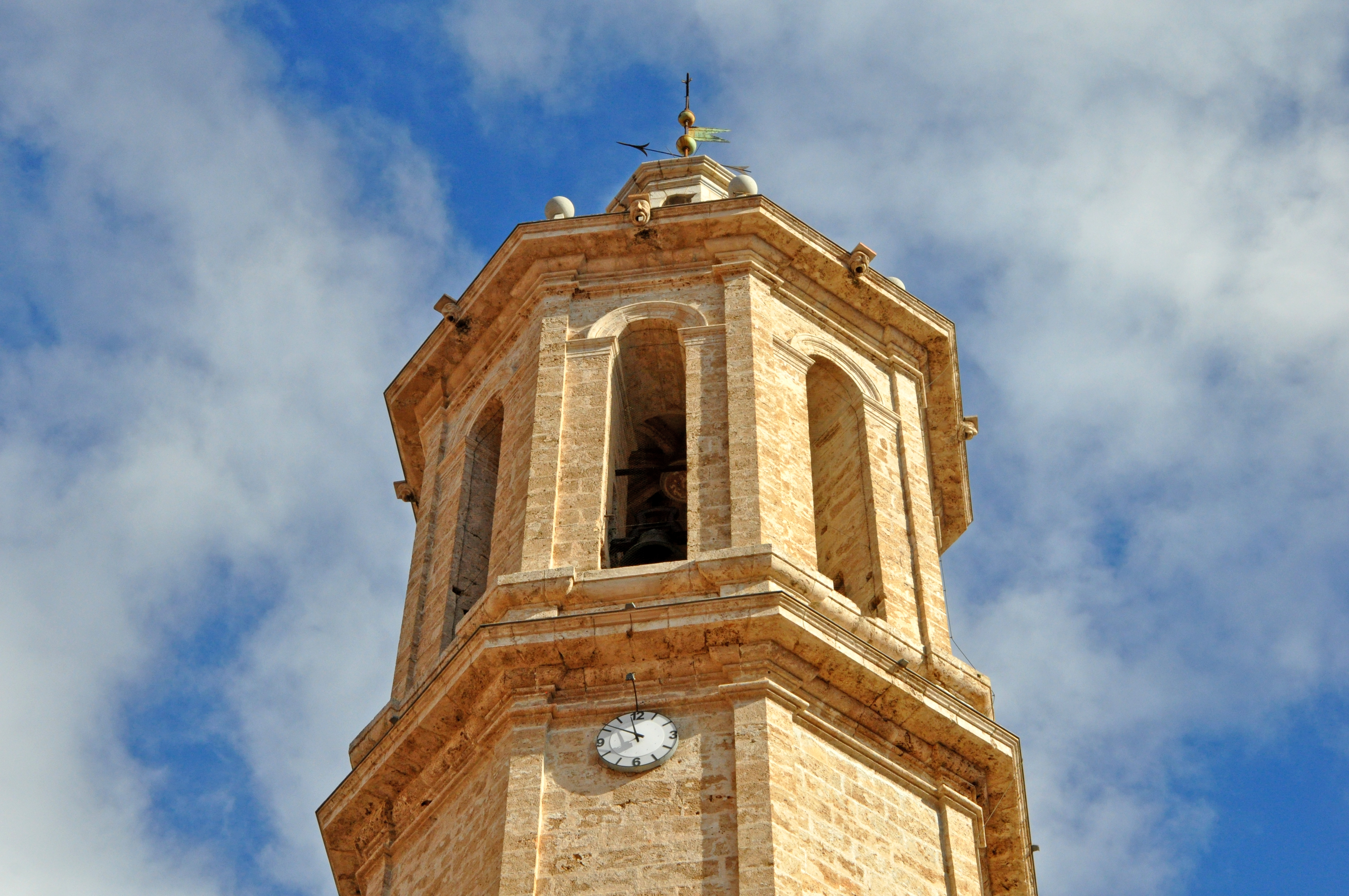 Església parroquial de Santa Eulàlia d'Esparreguera ***