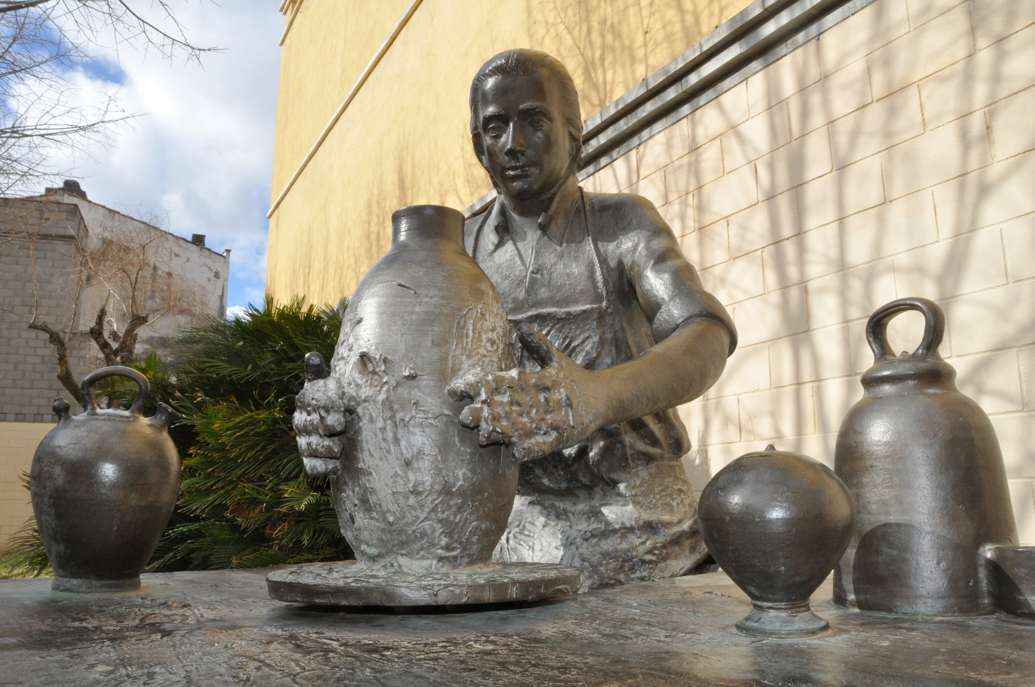 Plaça de l'Església i Plaça de Santa Eulàlia d'Esparreguera ***