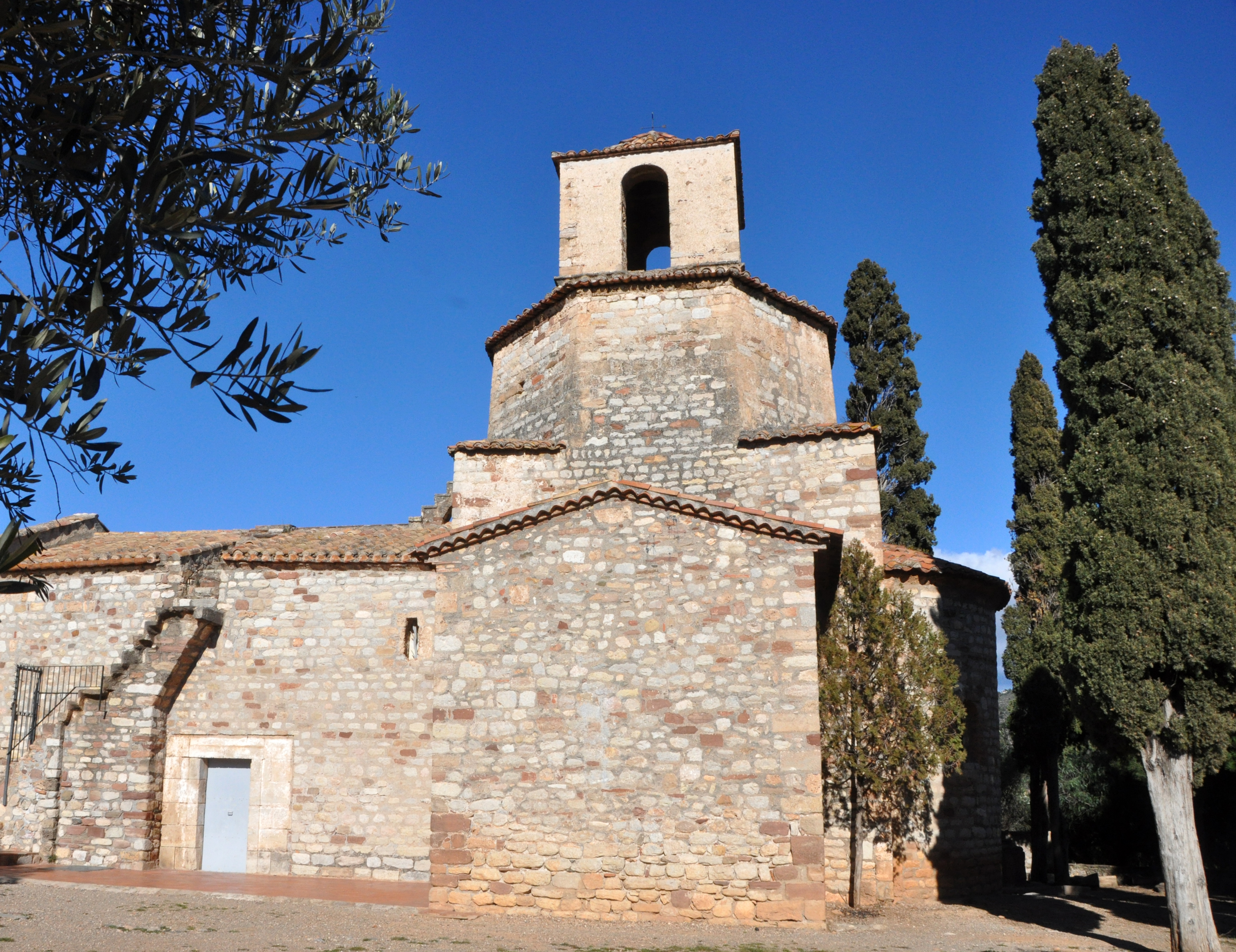 Santa Maria del Puig d'Esparreguera ***