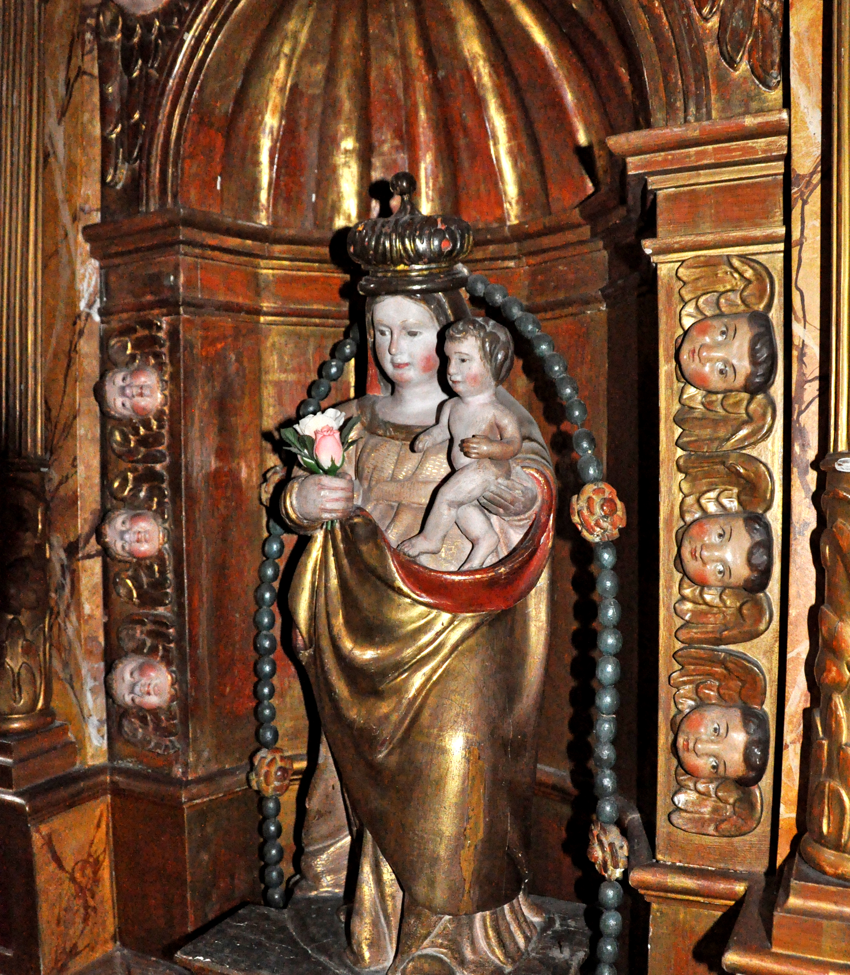 Retaule del Roser de Santa Maria de Corbera de Llobregat ***