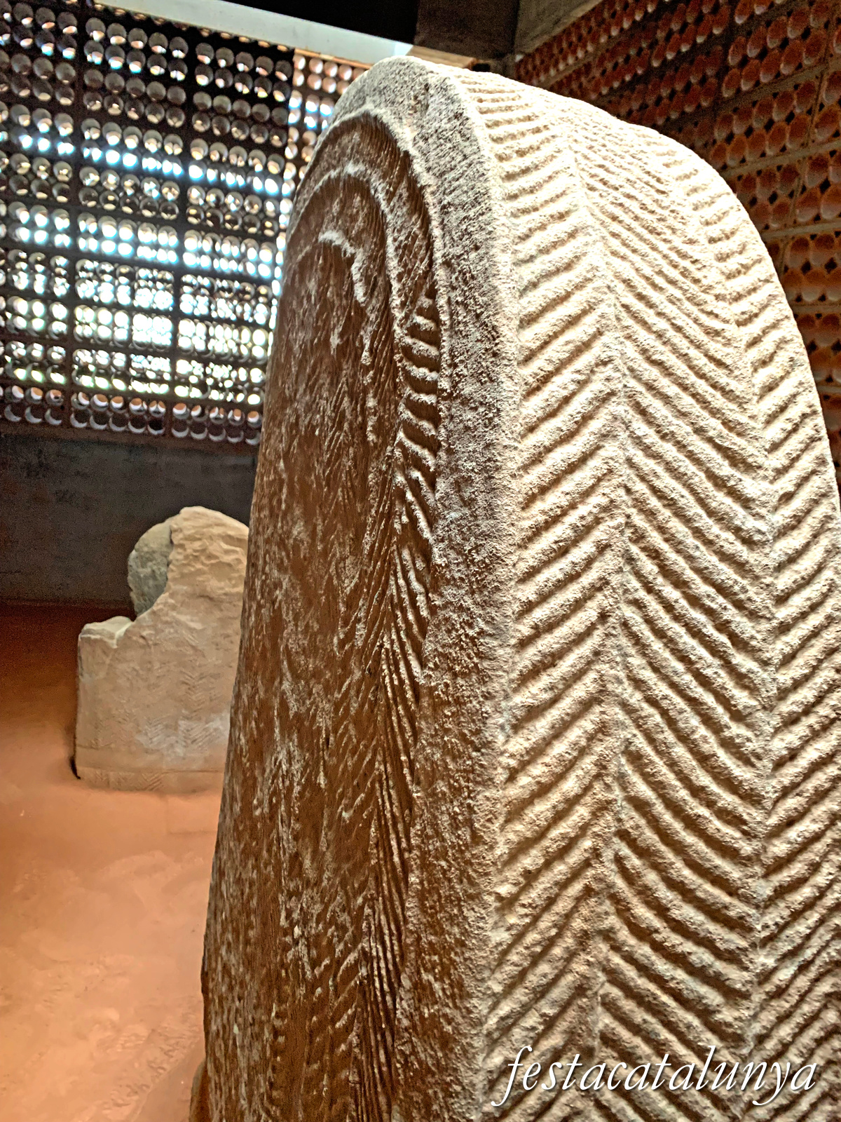 Artesa de Segre - Espai Transmissor: estàtues-menhirs de Seró 