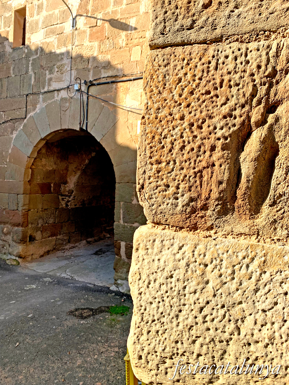 Artesa de Segre - Nucli històric de Tudela - Portal nou