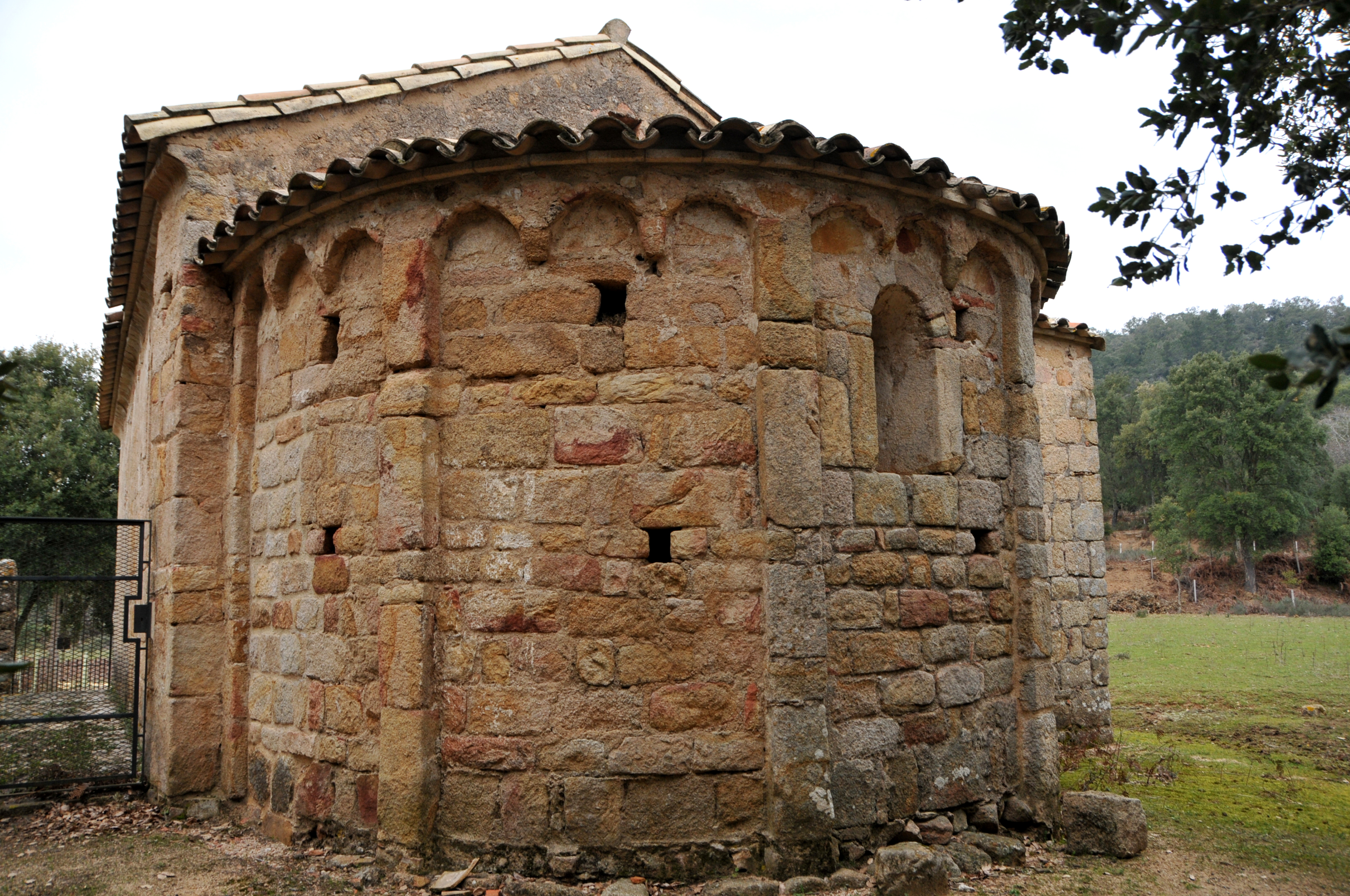 Sant Iscle i Santa Victòria de Sauleda a Santa Coloma de Farners ***