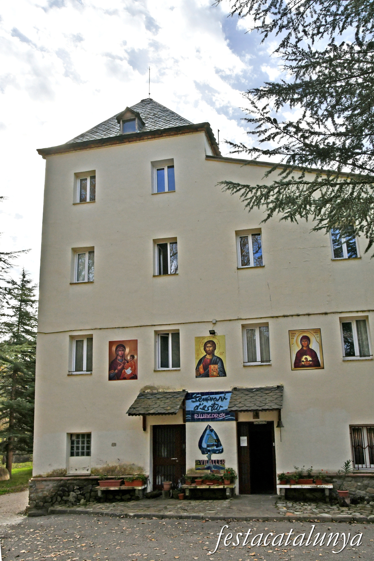 Vilaller - Antic seminari i actual monestir 