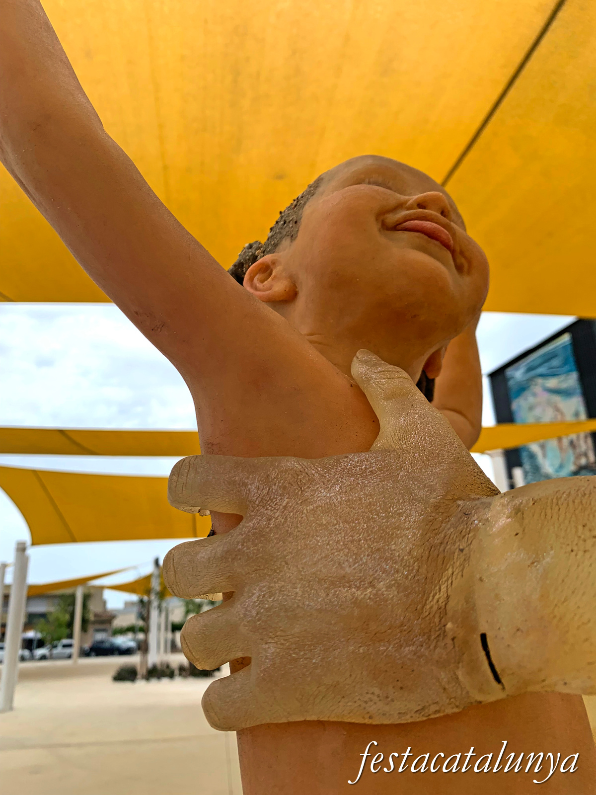 Deltebre - Plaça de les Dones - Dones de Fang - Mare la Xica