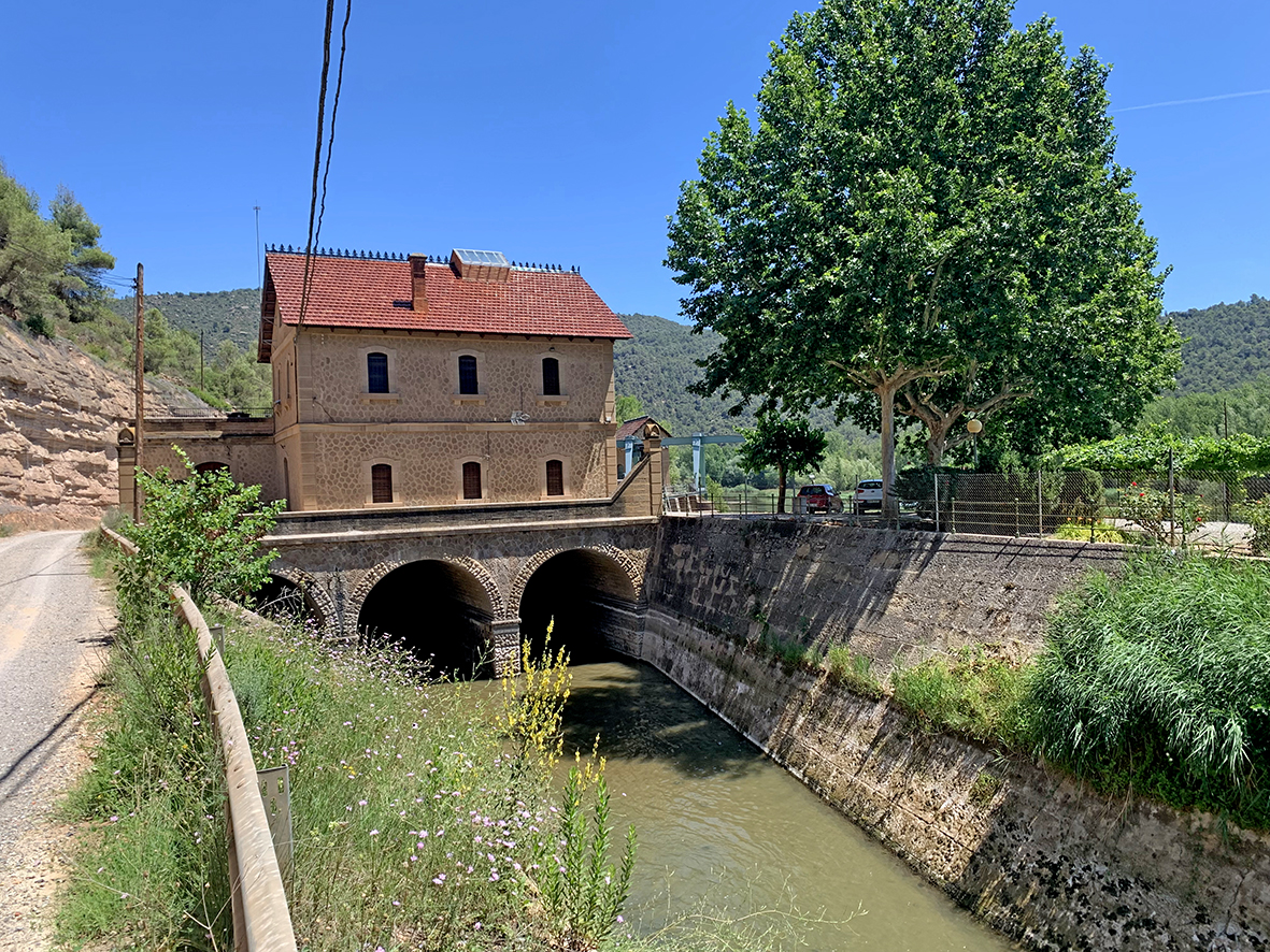 Resclosa i Casa de Comportes del Canal d'Urgell a Ponts
